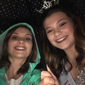 Meet your Posher, Holly